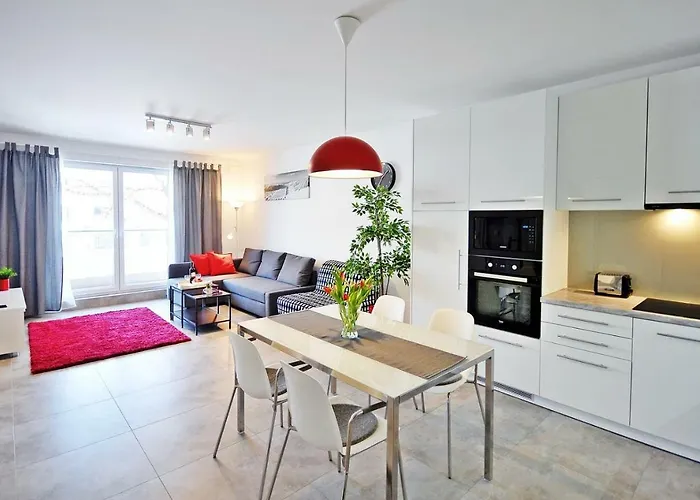 - Sloneczny Апартаменты *